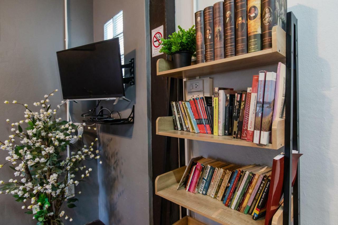 The Z Nite Hostel Phuket Екстериор снимка